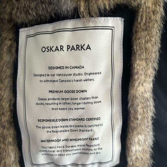 Aritzia Babaton Oskar Parka in Black - Picture 3 of 15